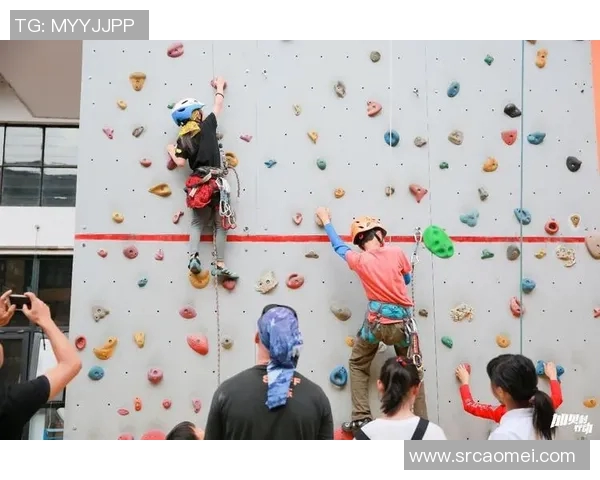 重庆攀岩队耐力训练的秘诀与挑战全景分析 重庆攀岩队耐力训练的秘诀与挑战全景分析