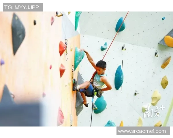 张丽的攀岩人生：在高峰之上与自我的深度对话与探索